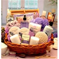 Gifts_For_Women_Essence_of_Lavender_SKU_8413112